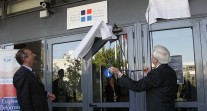 35 ans du Lycée franco-hellénique d’Athènes : Prokópis Pavlópoulos dévoile la plaque du lycée