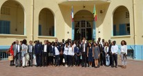 À Dakar, photo de groupe avec le ministre de l’Éducation nationale