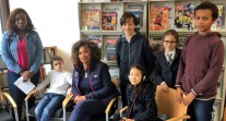 JO de PyeongChang 2018 : Laura Flessel entourée des élèves du Lycée français de Séoul