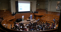 FEM 2023 : l'amphithéâtre Richelieu à la Sorbonne, cadre de la réunion d'accueil de membres de la nouvelle promotion