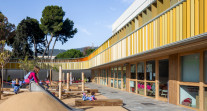 Ouvrage 15 ans d'architecture contemporaine (2005-2020): photo de Barcelone (jeux de cour)