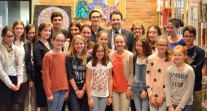 Visite de Matthias Fekl au lycée français Alexandre-Dumas de Moscou : photo de groupe