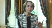 Interview d'Anne-Marie Descôtes lors de la cérémonie en l'honneur des boursiers Excellence-major