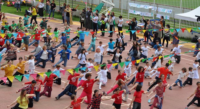 Les 10 ans de l’École française du Caucase : flashmob