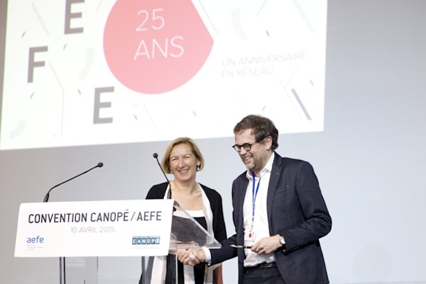 25 ans de l&#039;AEFE : signature d&#039;une convention de partenariat avec CANOPÉ