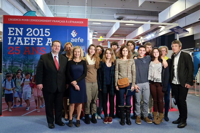 Salon européen de l&#039;éducation 2014 : photo de groupe avec des parlementaires