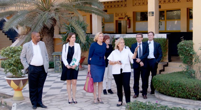 Visite du Cours Sainte-Marie-de-Hann (Dakar) par la directrice de l&#039;AEFE