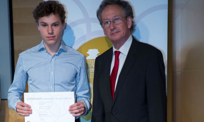  Olympiades de géosciences 2015 : remise de diplôme à l’élève de Berlin