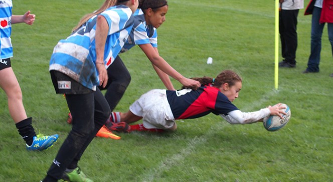 Coupe du monde de rugby 2015 : essai de l&#039;équipe féminine du Lycée français de Madrid