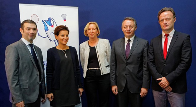 Convention entre l’AEFE et la Fédération française de badminton : grand témoin et signataires