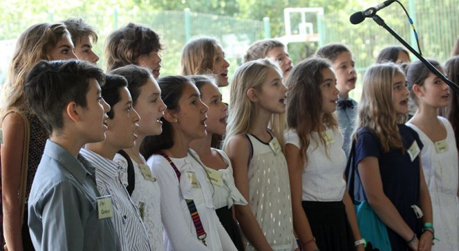 Visite du président de la République à Buenos Aires : chorale du lycée franco-argentin