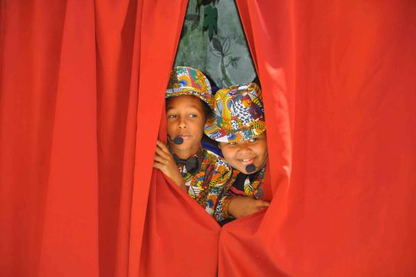 Semaine de la langue française et de la Francophonie 2016 : pièce de théâtre au lycée français Jacques-Prévert de Saly