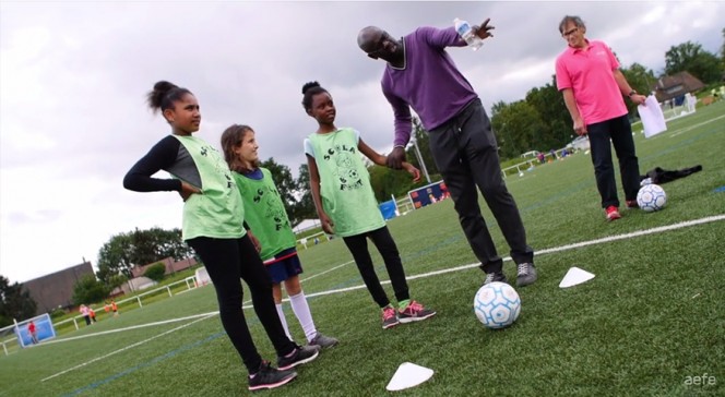 Jeune Planète Foot 2016 : atelier sportif animé par... Lilian Thuram