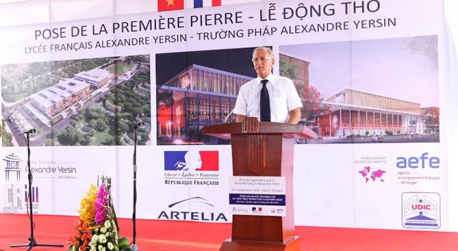 Pose de la première pierre du nouveau lycée d&#039;Hanoï : discours du secrétaire d&#039;État