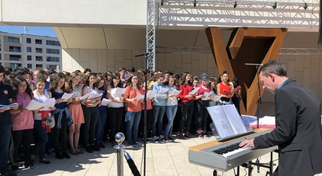 Inauguration de Vauban, École et Lycée français de Luxembourg : chorale