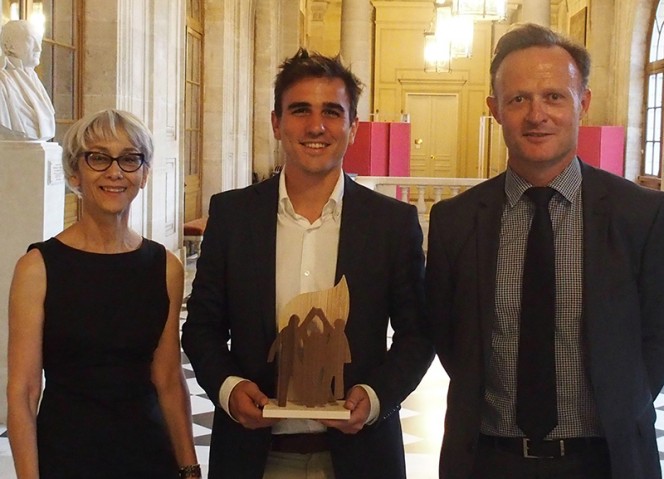 Prix Éthique et sport scolaire : photo avec le directeur national de l&#039;UNSS