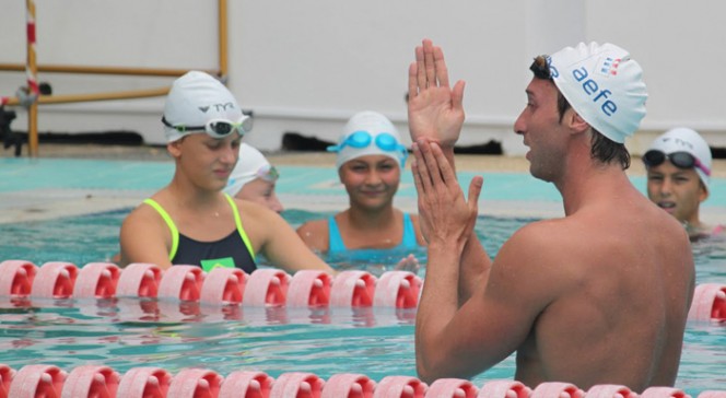 Singapore swim stars : Fabien Gilot, pédagogue avec les nageurs du lycée français