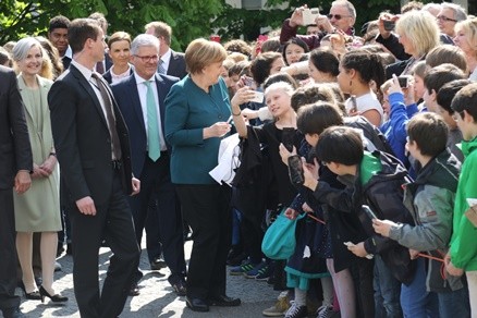 Visite d&#039;Angela Merkel au Lycée français de Berlin : accueil enthousiaste