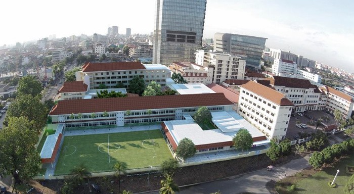 Lycée français René-Descartes à Phnom Penh (Cambodge)