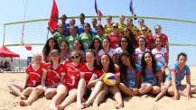 Les équipes de la première coupe du monde féminine de beach-volley