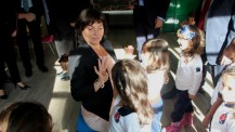 Moment d’échange entre Mme Girardin et les jeunes élèves du Lycée français de Medellin