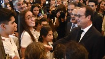 Visite du président de la République à Montevideo : échanges avec les élèves du lycée Jules-Supervielle