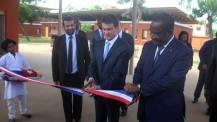 Inauguration de la nouvelle école du Lycée français de Lomé : le coupé de ruban