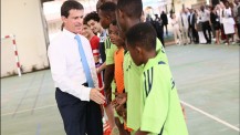 Inauguration du plateau sportif du lycée français Jacques-Prévert d'Accra au Ghana en présence du Premier ministre