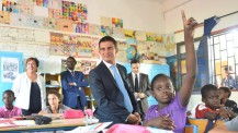 Visite d'une classe à l'école franco-sénégalaise