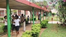 Lycée Blaise-Pascal d'Abidjan (Côte d'Ivoire).