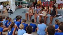 Singapore swim stars : échanges avec l'équipe de natation synchronisée